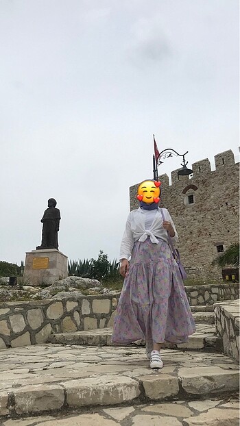 Lila Etek