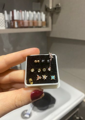 Tragus küpe ve küpe