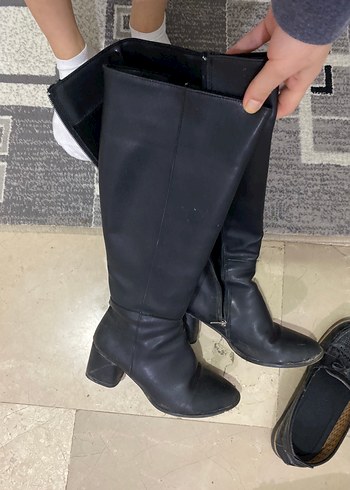 Siyah Tokalı İnce Topuklu Diz Boyu Kadın Çizme - Görsel 6