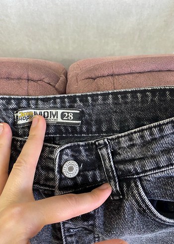 Gri Düğmeli Tie-Dye Kadın Kot Pantolon - Görsel 2