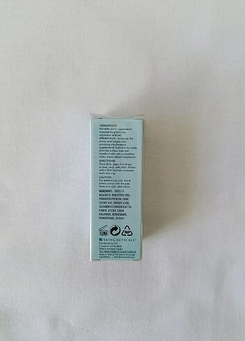  Beden SKINCEUTICALS RETEXTURİNG ACTİVATOR YAPILANDIRMA SERUMU 15ML