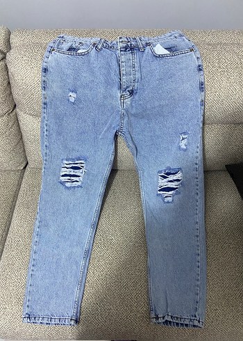 Kadın Salaş Kesim Yırtık Denim Jean