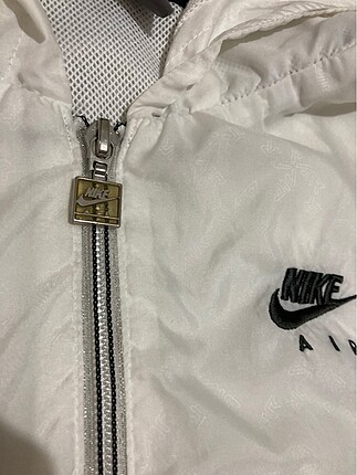 Nike Yağmurluk