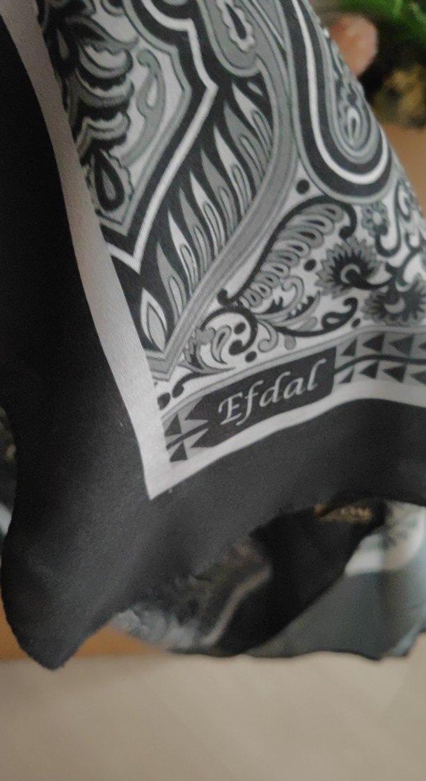 Gri Bohem Tarzı İpek Görünümlü Kadın Şalı - Görsel 5