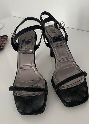 Klasik Siyah Yılan Desenli Stiletto Topuklu Ayakkabı - Görsel 3