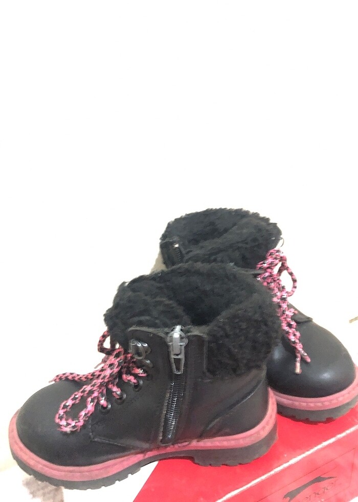 Deri kürklü bot - Görsel 3