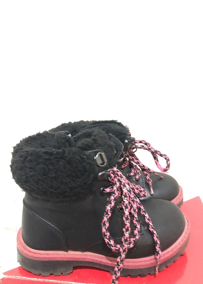 Deri kürklü bot - Görsel 2