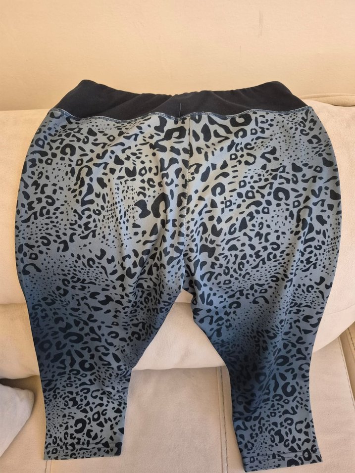 Siyah Baskılı  Midi Şort Velcro - Görsel 4