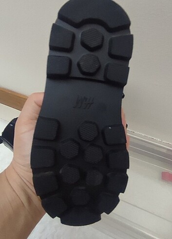 H&M H&M çocuk bot 