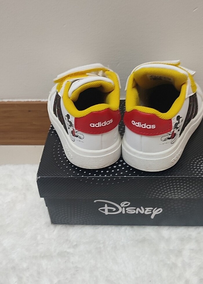 Adidas spor ayakkabı - Görsel 2