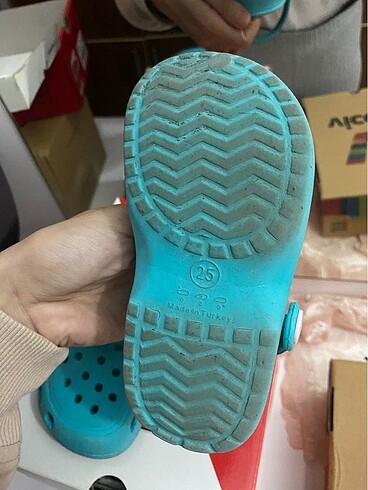 25 Beden Crocs çocuk terlik