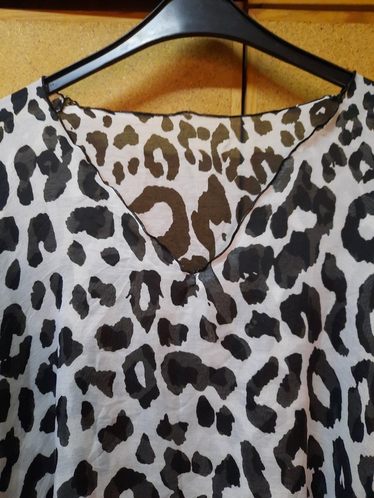 Gri Leopar Desenli Kadın PAREO - Görsel 4