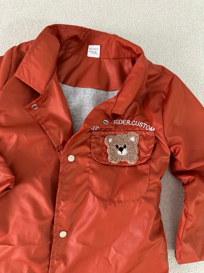 Erkek Çocuk Kahverengi Düğmeli Yağmurluk - Görsel 2