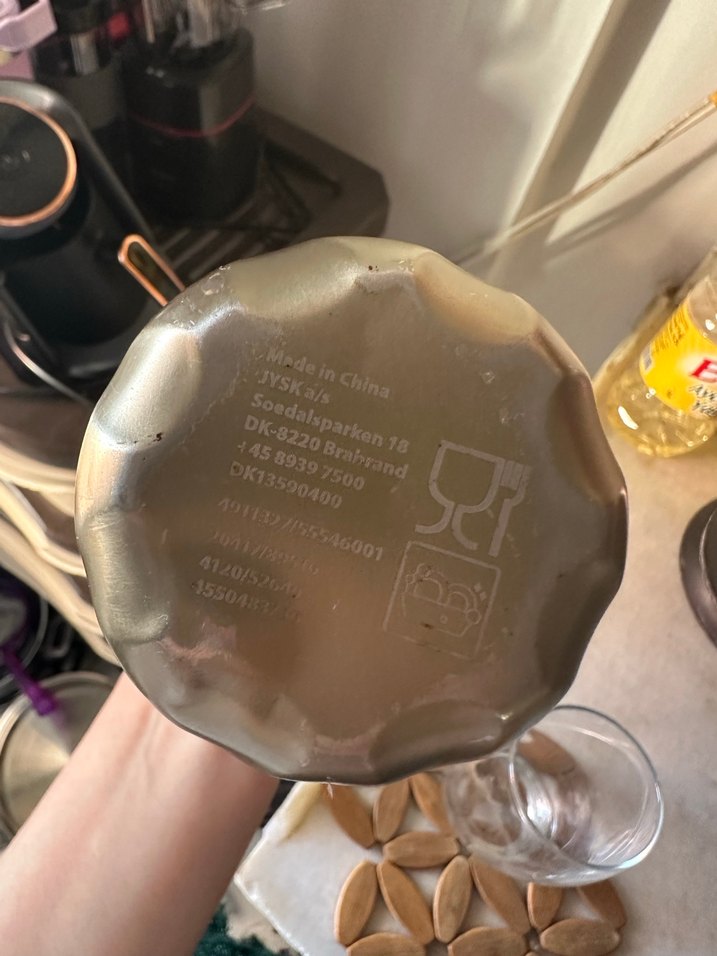 Parlak Altın Renkli Çelik termos - Görsel 3