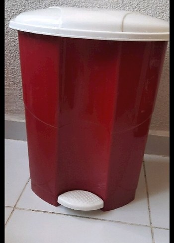 Kırmızı Pedallı Çöp Kutusu 20 litre