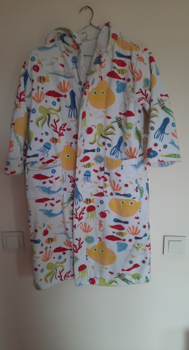 Erkek Çocuk Renkli Desenli Bornoz - Görsel 3