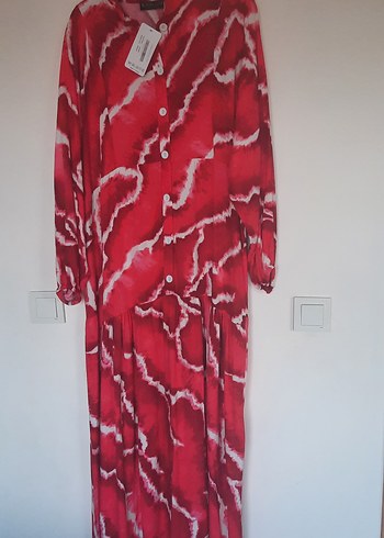 H&M Uzun Kollu Kırmızı Batik Desenli Salaş Elbise