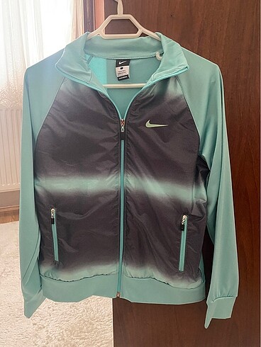 FERMUARLI SPOR CEKET