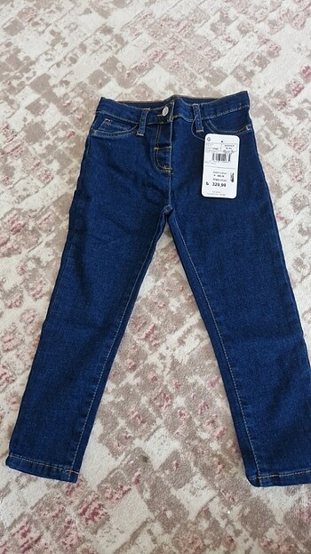 Lcwaikiki kız pantolonu 3 4 yaş