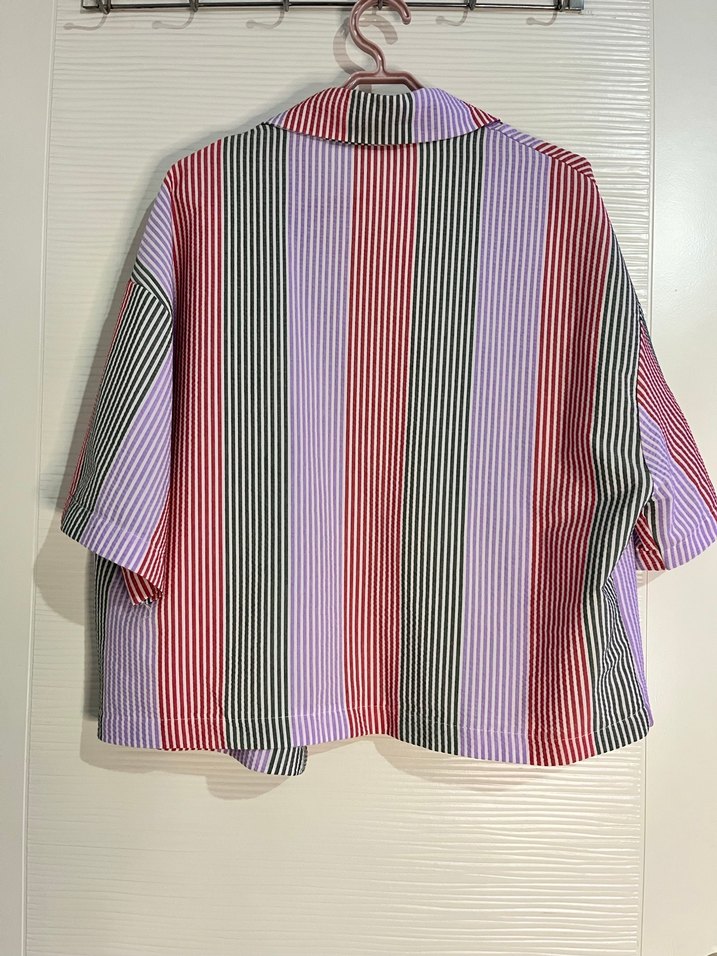 Pastel Renkli Düğmeli Kısa Kollu Kadın Gömlek - Görsel 5