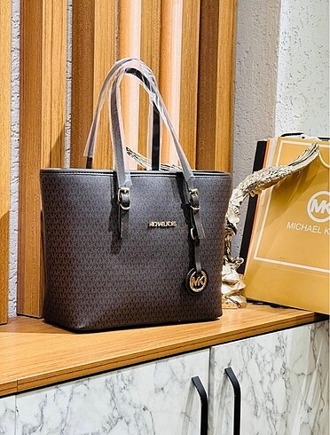  Beden çeşitli Renk Michaelkors Çanta