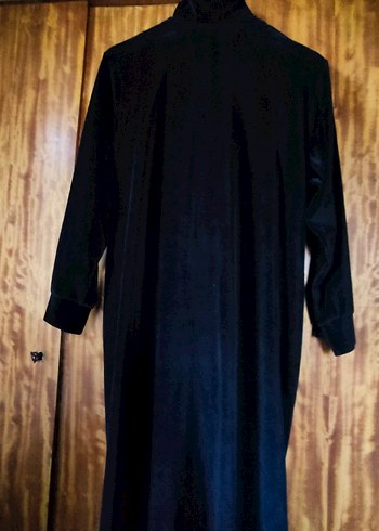 xxl Beden Uzun Siyah Nakışlı Gotik Kap