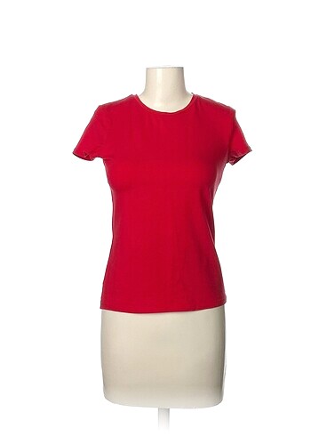 Defacto T-shirt %70 İndirimli.