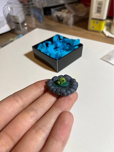 Opal taşlı minyatür kurbağa figür - Görsel 5