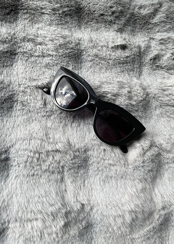 Siyah kedi güneş gözlüğü - Görsel 2