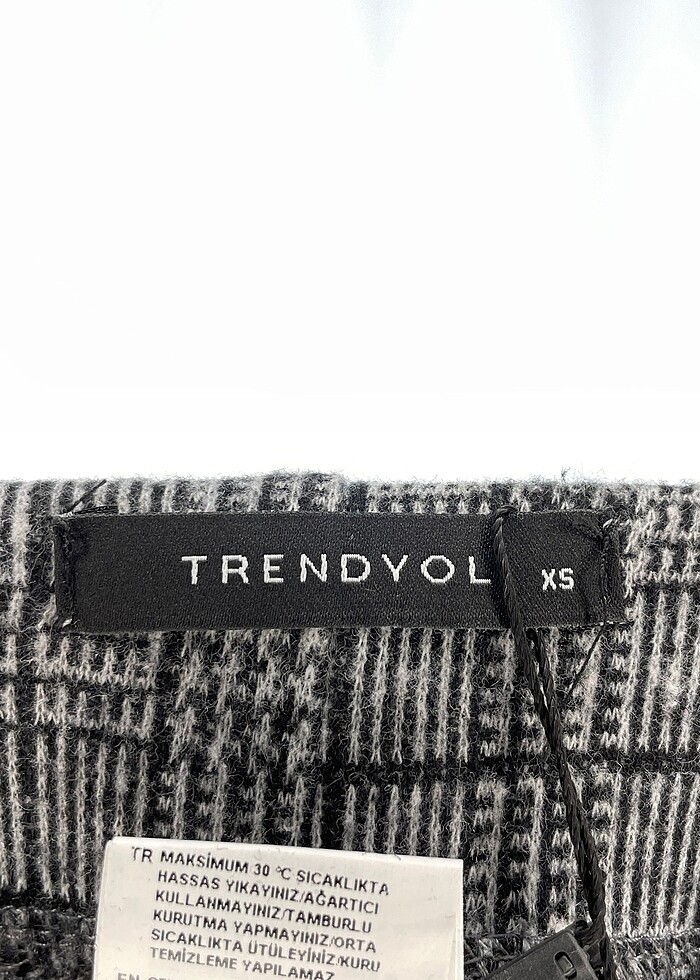 Trendyol & Milla Düz Kesim %70 İndirimli. - Görsel 4