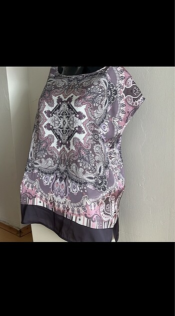 Laura Ashley laura ashley bluz