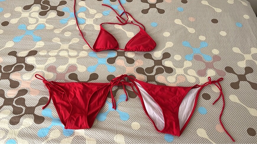 kırmızı bikini takımj