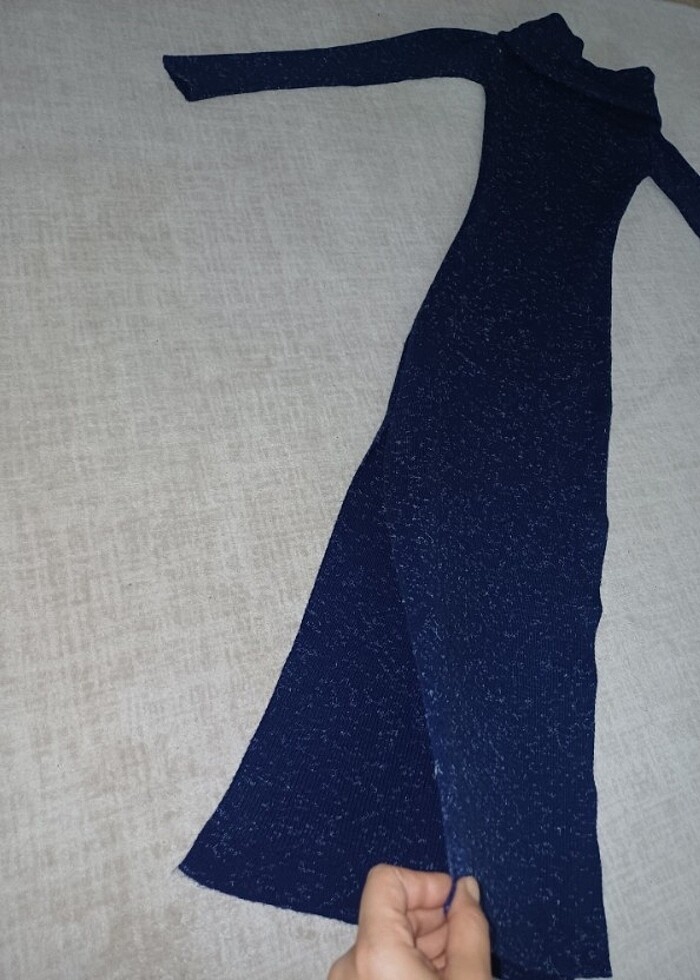 Düşük omuz ince triko elbise - Görsel 2