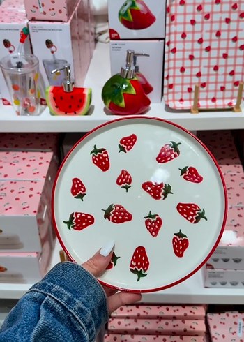 4 lü Çilek Desenli Kırmızı Çocuk Tabak