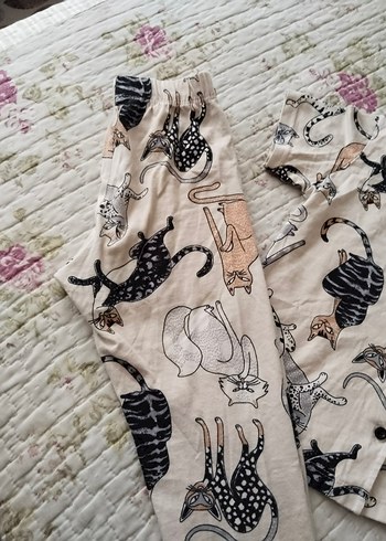 Beden Bej Desenli Bohem Düğmeli Kedili pijama