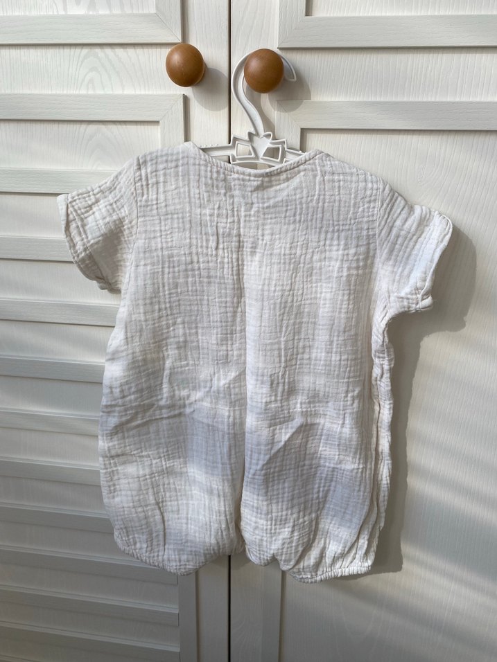 Düğmeli Kısa Kollu müslin Erkek Bebek Tulum 6/9 - Görsel 2