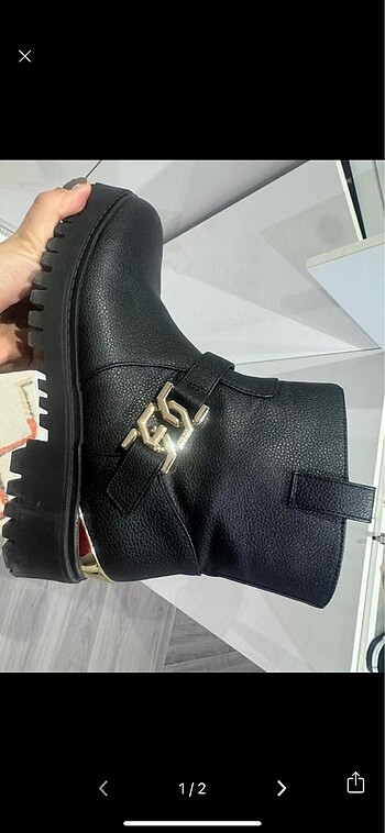 Guess Kadın Bot