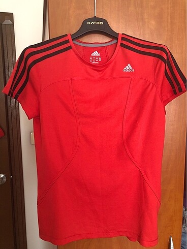 Adidas tişört