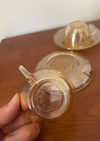 Bej Parlak Cam Fincan ve Tabak Seti - Görsel 3