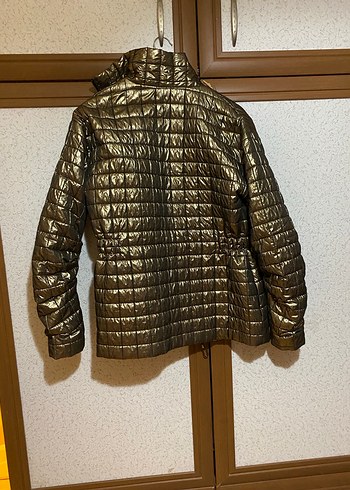 Parlak Altın Renkli Fermuarlı Kadın Ceket - Görsel 3