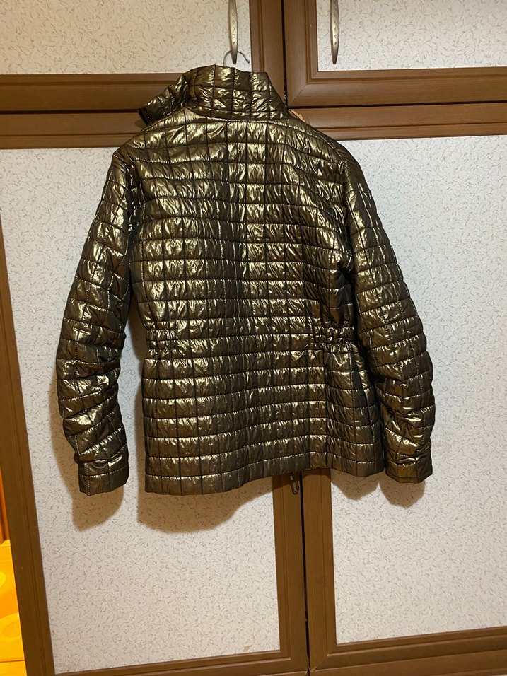 Parlak Altın Renkli Fermuarlı Kadın Ceket - Görsel 3