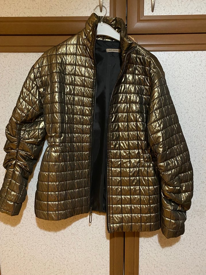 Parlak Altın Renkli Fermuarlı Kadın Ceket - Görsel 2