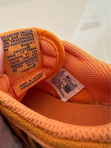 22 Beden turuncu Renk Orijinal Nike Kids