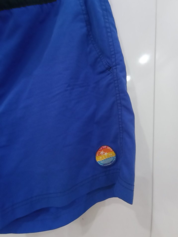 Düğmeli Mavi Erkek Midi Yüzme Şortu - Görsel 2