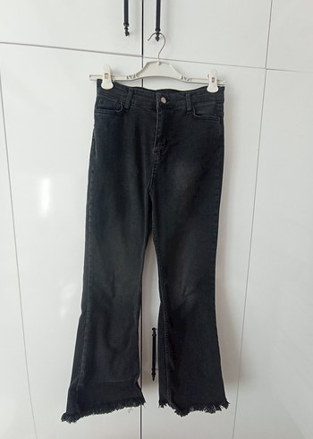 Siyah paçalı kot Pantolon