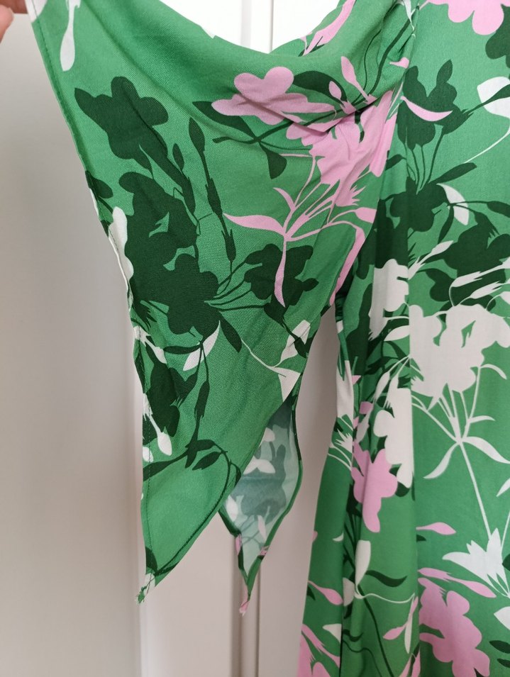 Adl Yeşil Çiçek Desenli Midi Kadın Elbise - Görsel 3