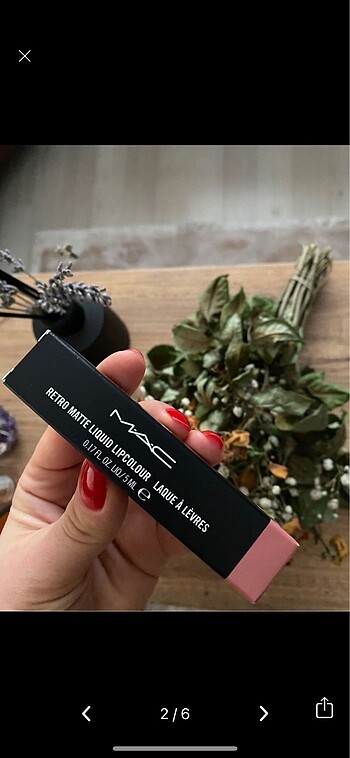 Mac fırçalı ruj