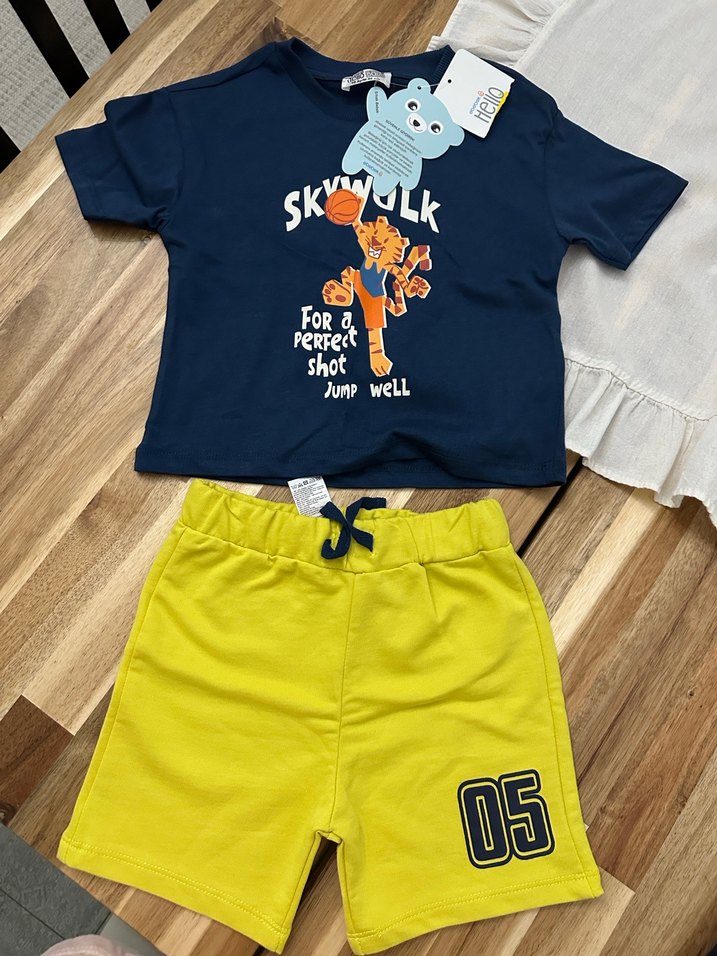 Baskılı Sarı Şortlu Erkek Bebek Takımı - Görsel 5