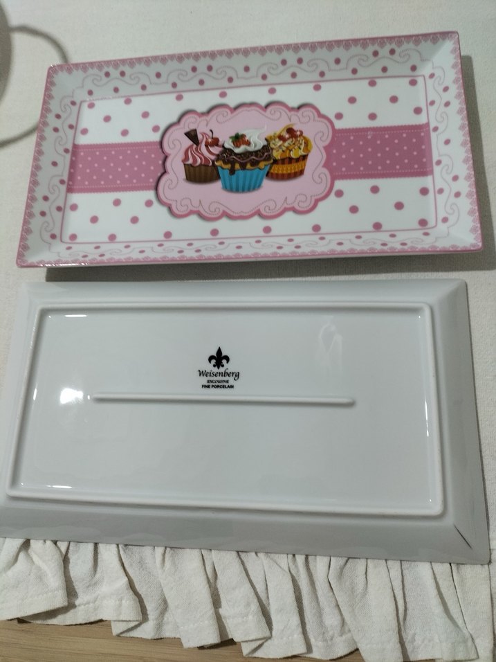 Pembe Puanlı Dikdörtgen Kek Servis Tabağı - Görsel 2