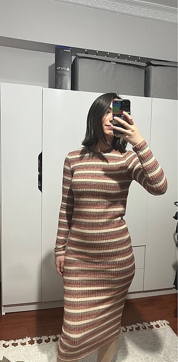 Mudo midi elbise